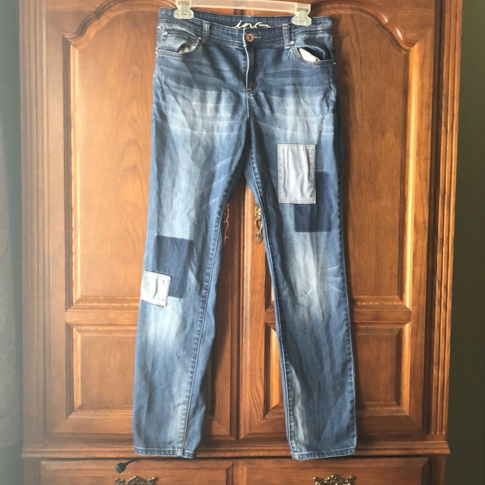 Women’s Patched Jeans